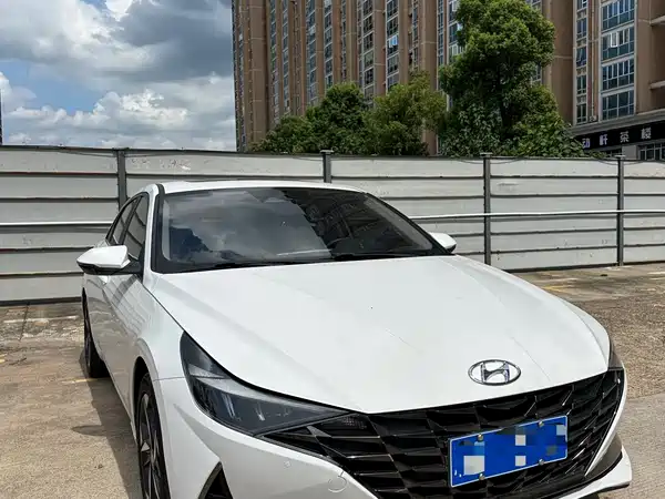 Hyundai Elantra 2021