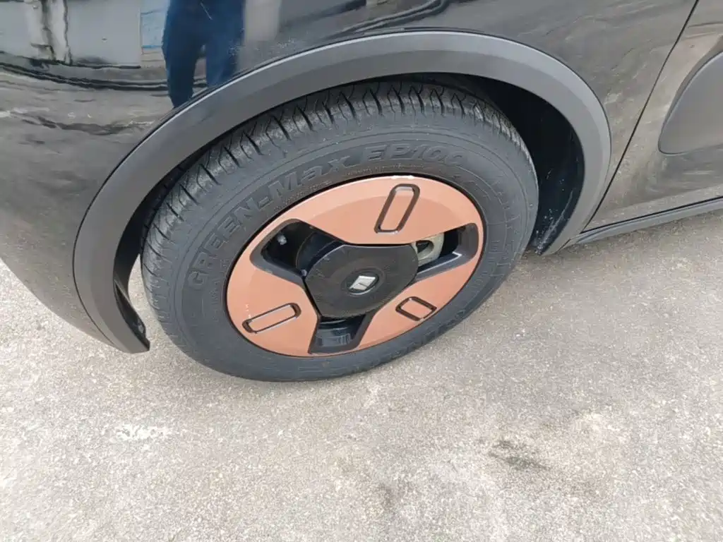 Baojun KiWi EV 2022 — фото 23