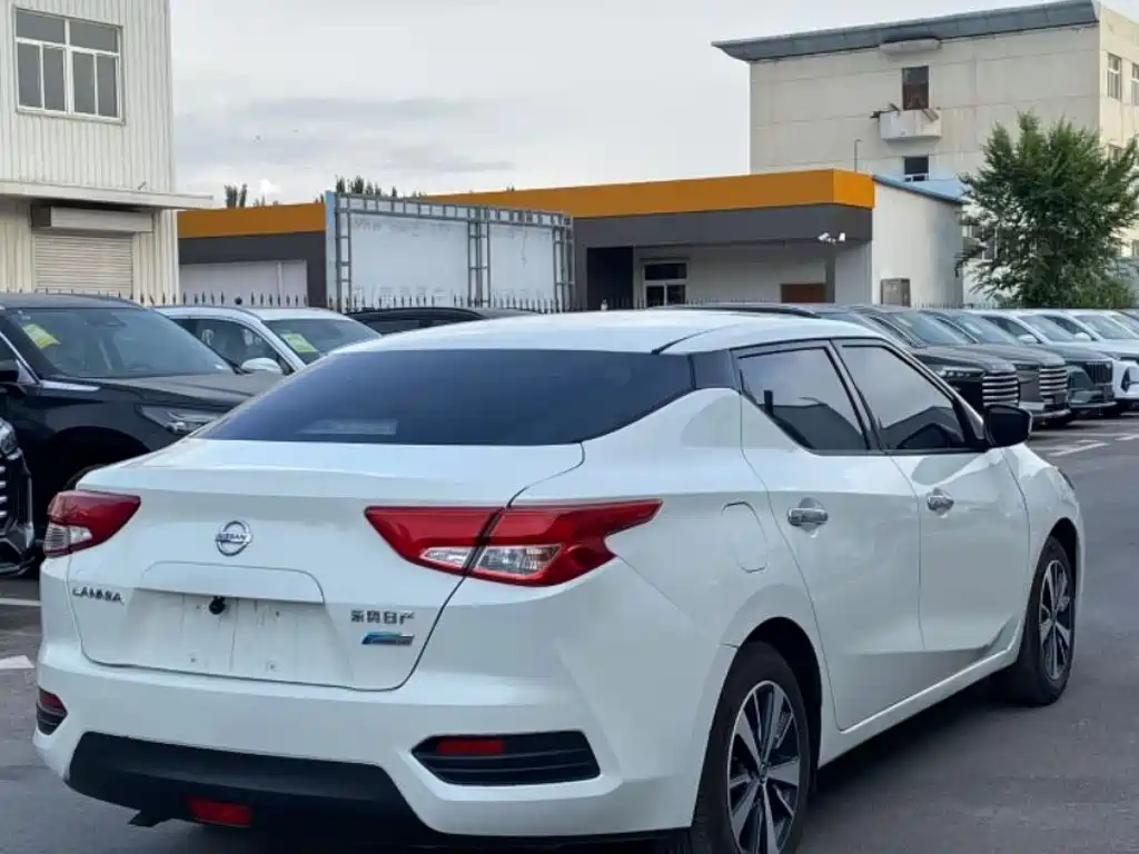 Nissan Bluebird 2021