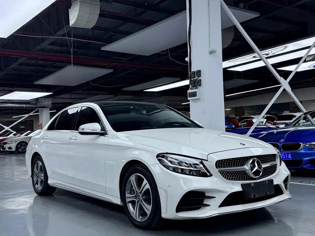 Mercedes-Benz C-Class 2020