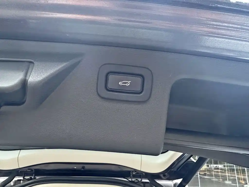 Land Rover Discovery Sport 2022 — фото 20