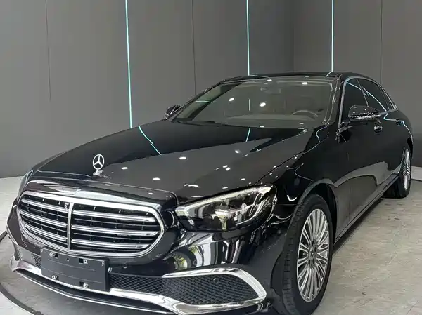 Mercedes-Benz E-Class 2023