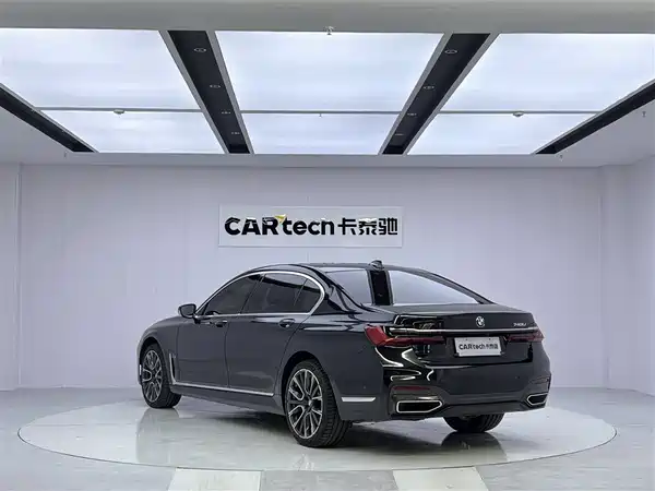 BMW 7 Series 2021