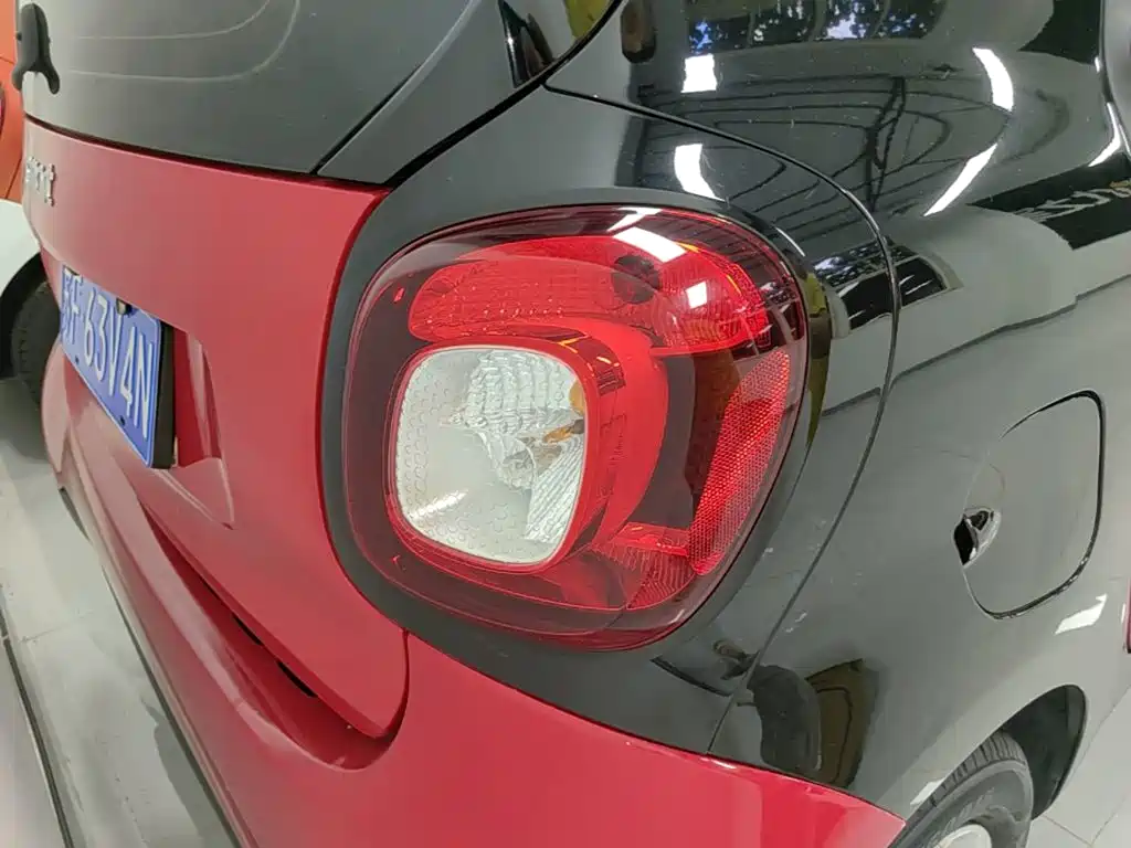 smart fortwo 2016 — фото 8
