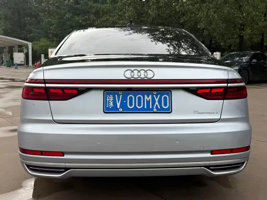 Audi A8 2022