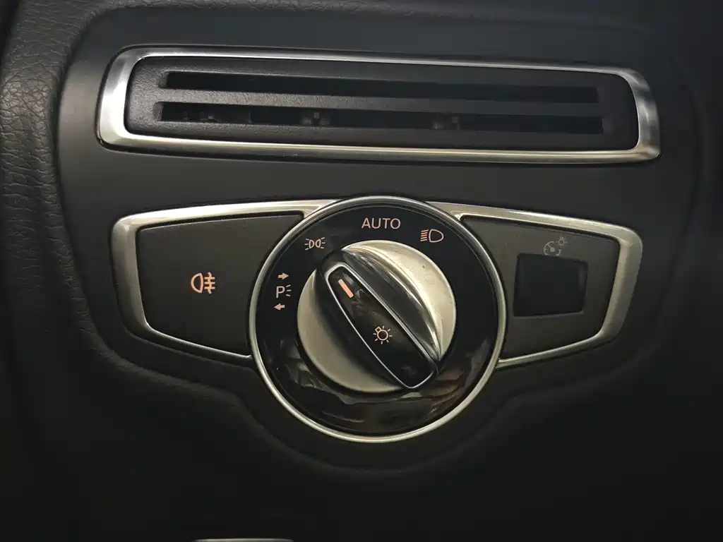 Mercedes-Benz C-Class 2015 — фото 8