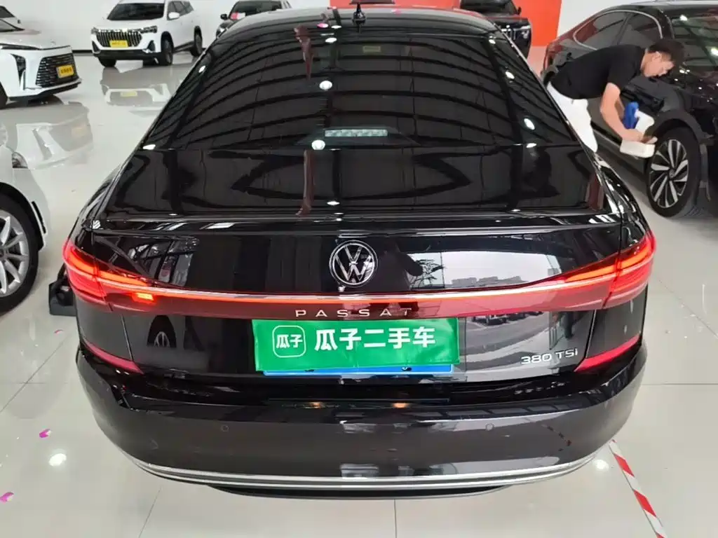Volkswagen Passat 2025