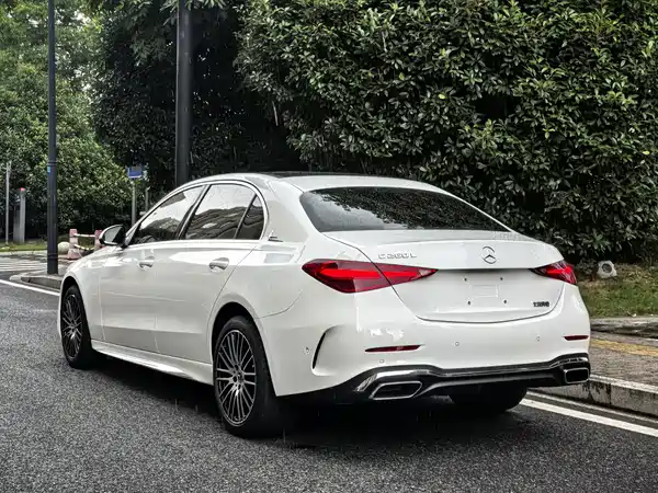 Mercedes-Benz C-Class 2025