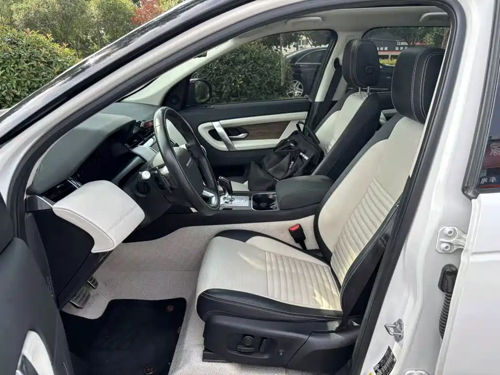 Land Rover Discovery Sport 2020 — фото 15