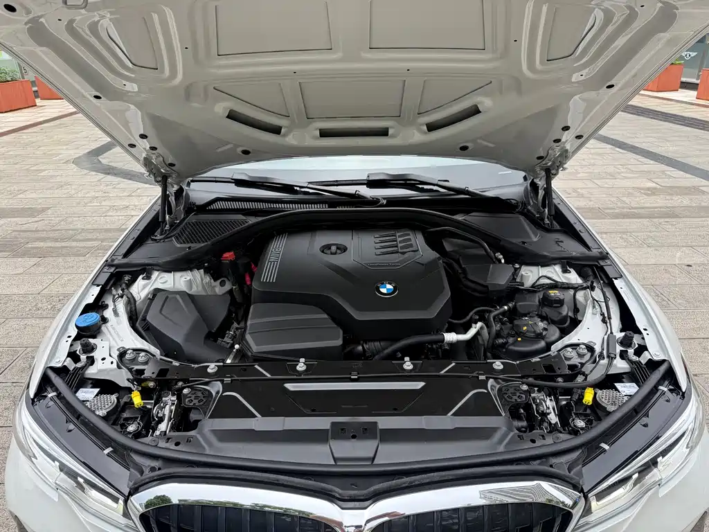 BMW 3 Series 2020 — фото 11