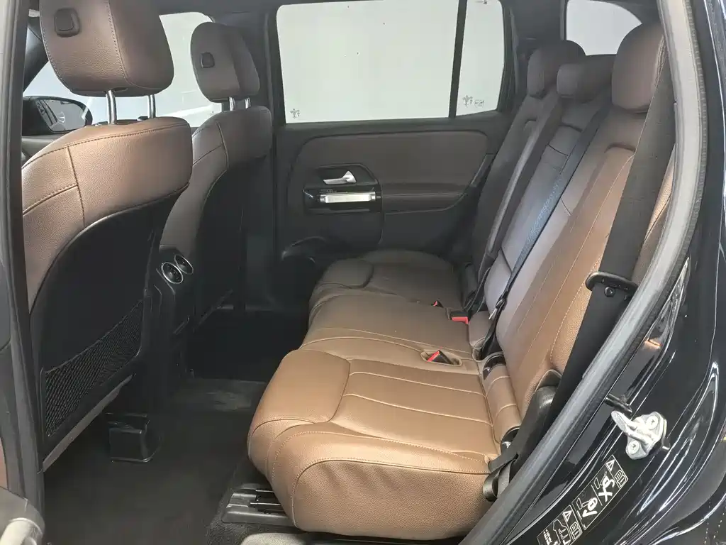 Mercedes-Benz GLB 2023 — фото 15