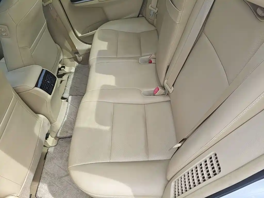 Toyota Camry 2017 — фото 17