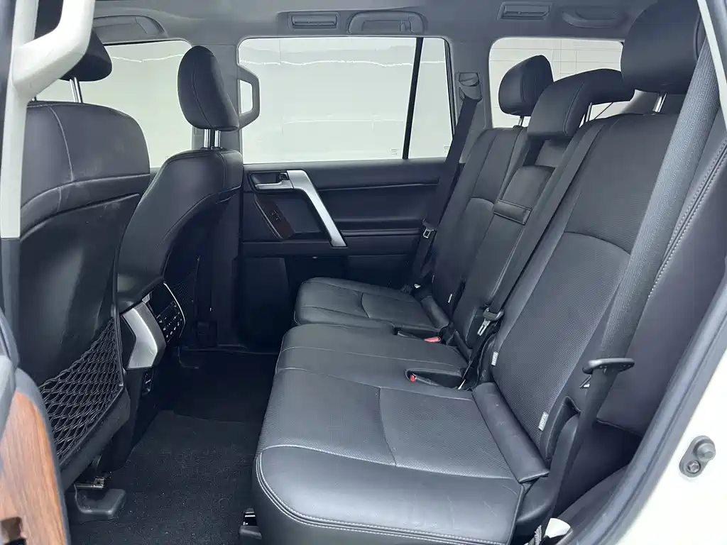 Toyota Prado 2019 — фото 20