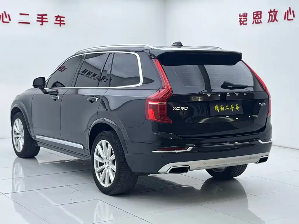 Volvo XC90 2017 — фото 33