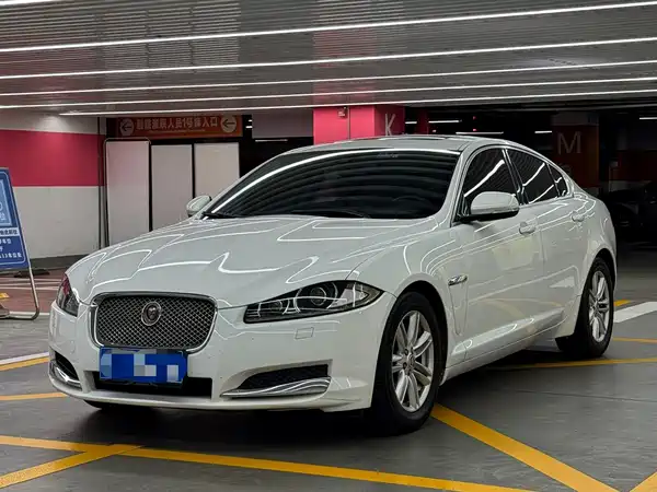 Jaguar XF 2014