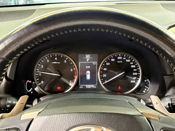 Lexus NX 2015