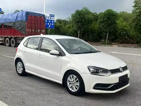 Volkswagen Polo 2016