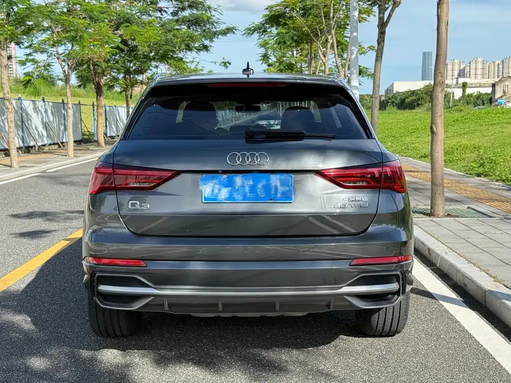 Audi Q3 2019 — фото 10