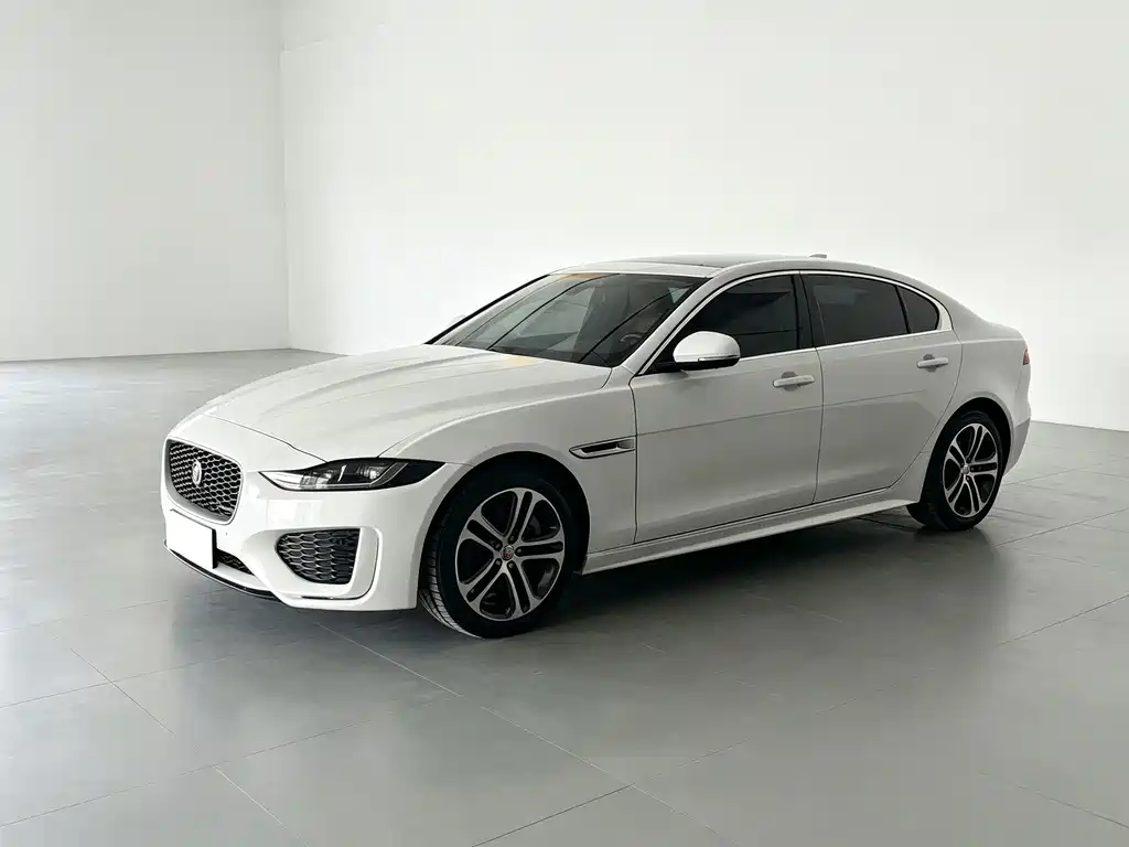 Jaguar XEL 2023 — фото 1
