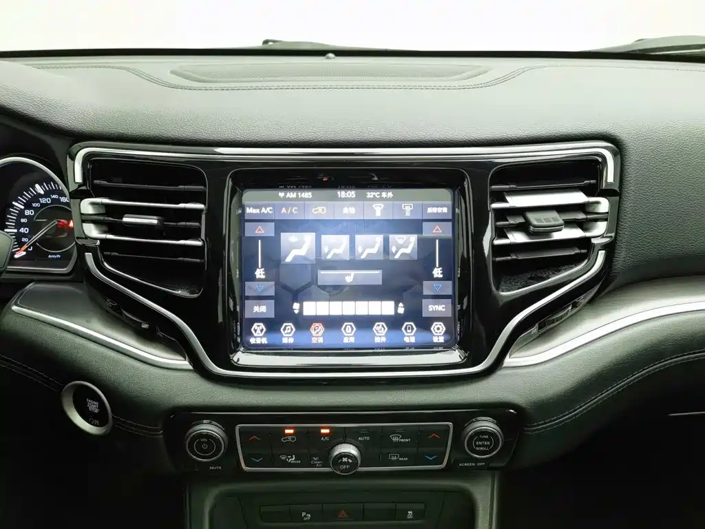Jeep Grand Commander 2020 — фото 12