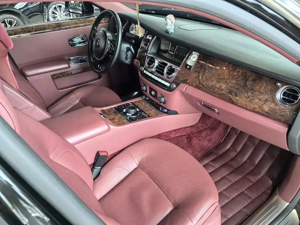 Rolls-Royce Ghost 2015 — фото 22