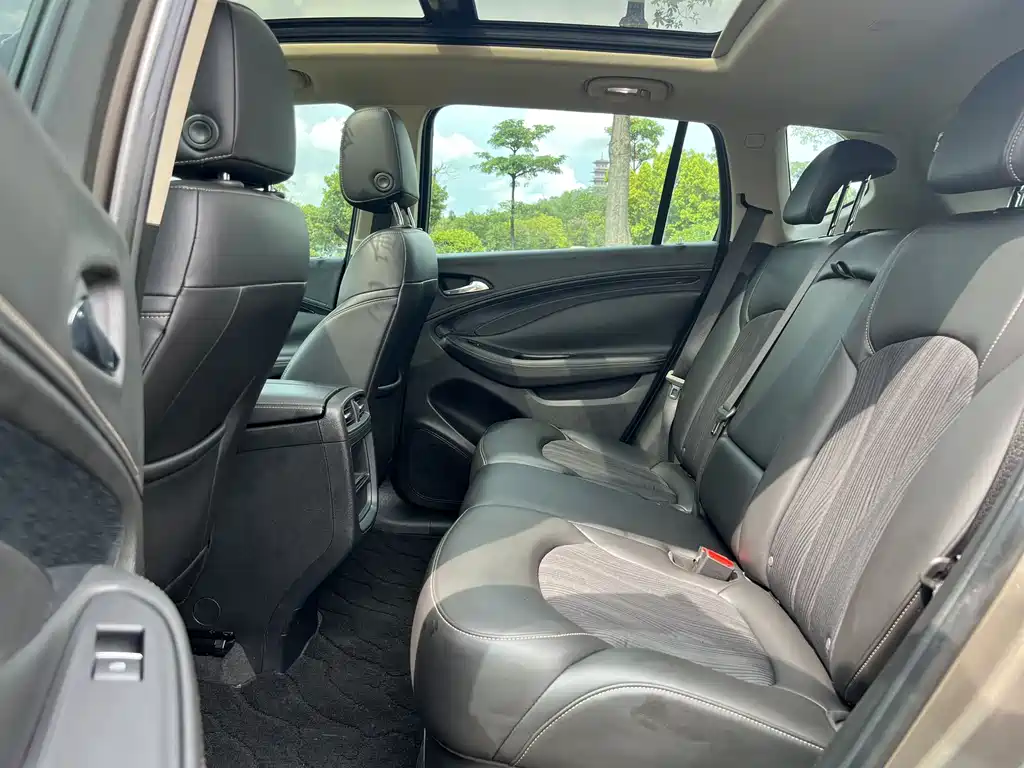 Buick Envision Plus 2017 — фото 13
