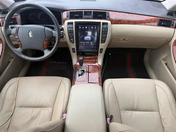 Toyota Crown 2007
