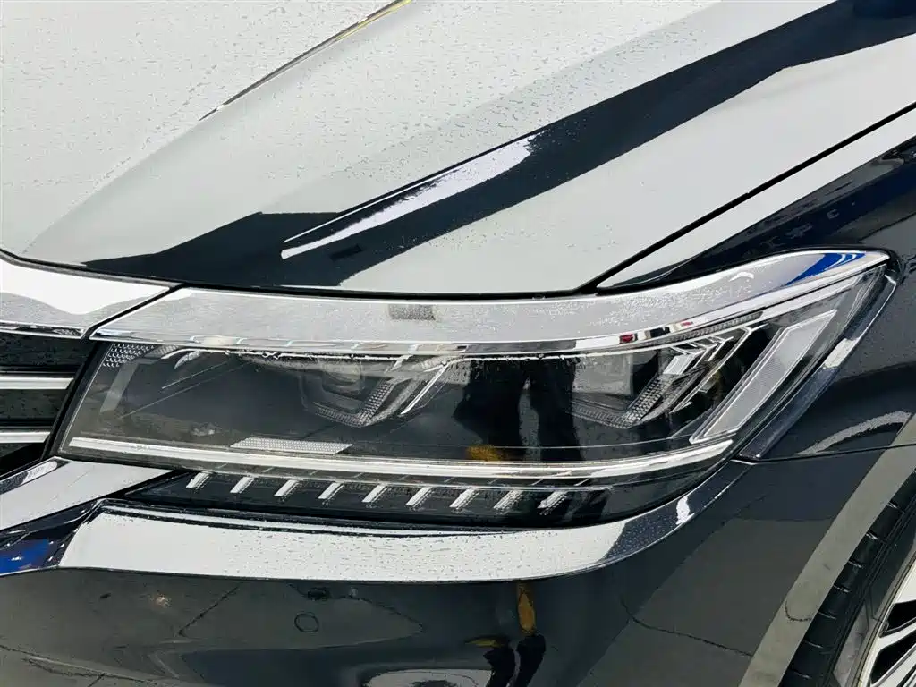 Volkswagen Passat 2019 — фото 11