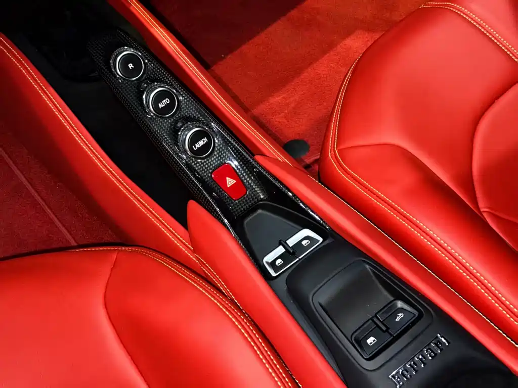 Ferrari F8 2022 — фото 9