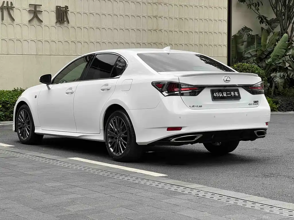 Lexus GS 2017 — фото 5