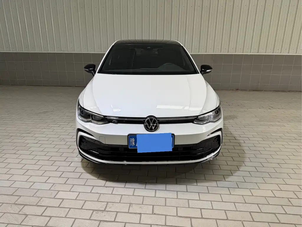 Volkswagen Golf 2021