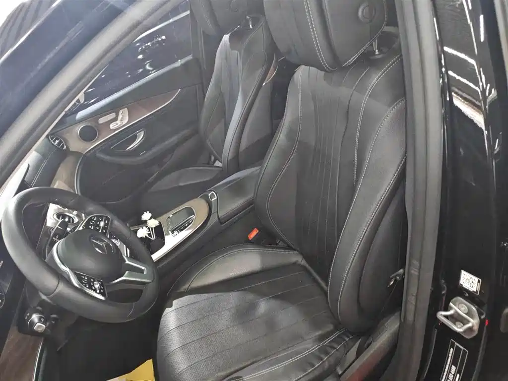 Mercedes-Benz E-Class 2020 — фото 11