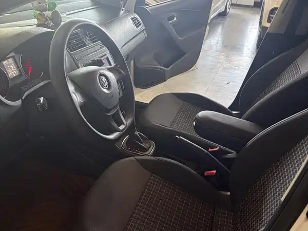Volkswagen Polo 2016