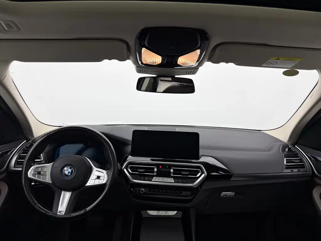 BMW iX3 2023