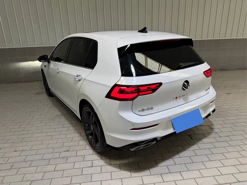 Volkswagen Golf 2021