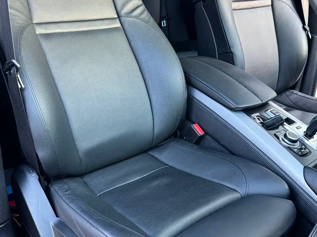 BMW X6 M 2015 — фото 14