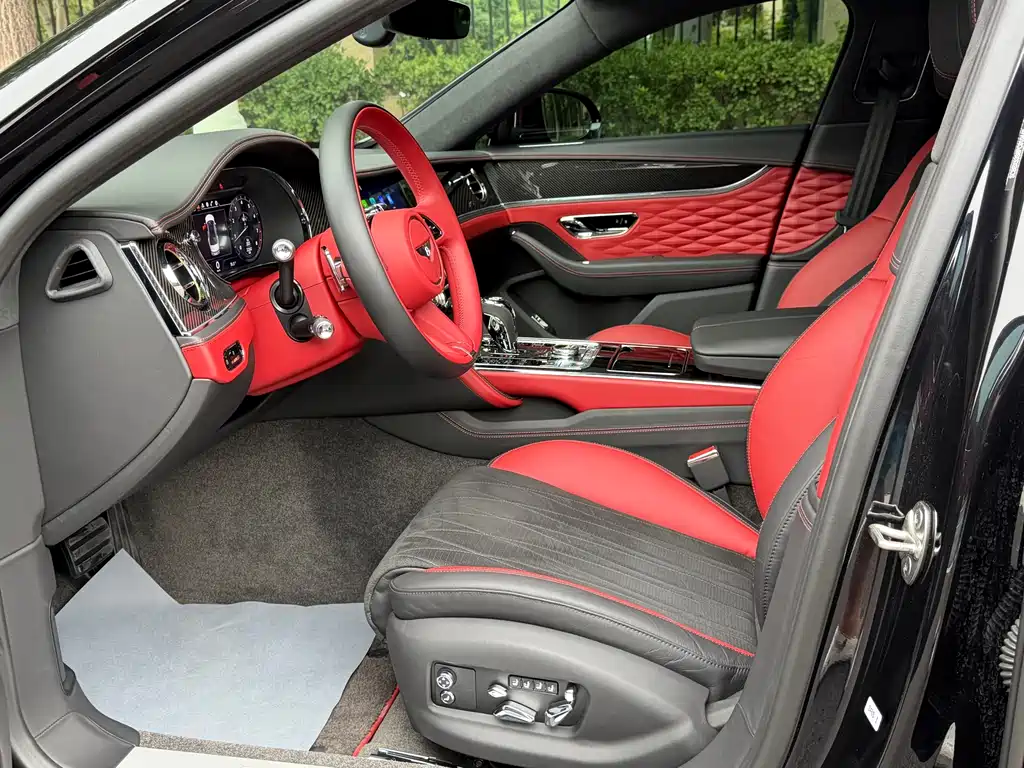 Bentley Flying Spur 2024
