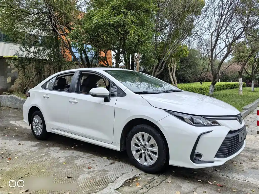 Toyota Corolla 2023 — фото 20