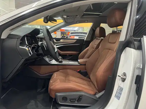 Audi A7L 2025