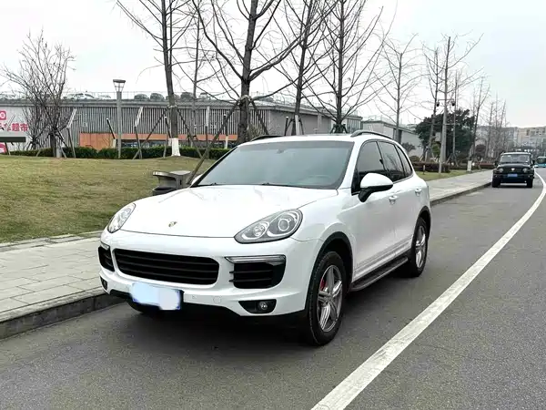 Porsche Cayenne 2015