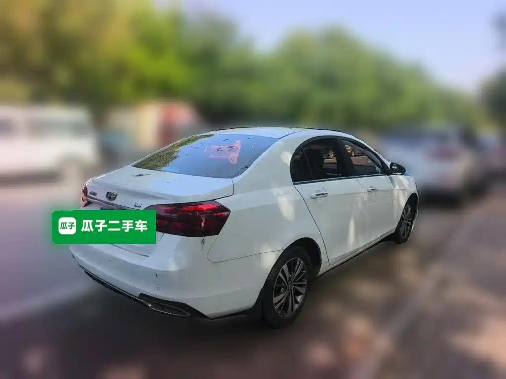 Geely Emgrand 2018