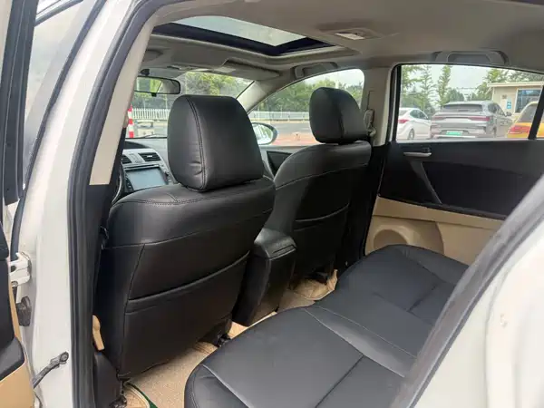 Mazda 3 Xingcheng 2012