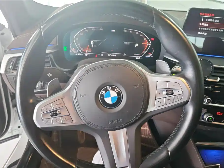 BMW 5 Series 2023 — фото 15