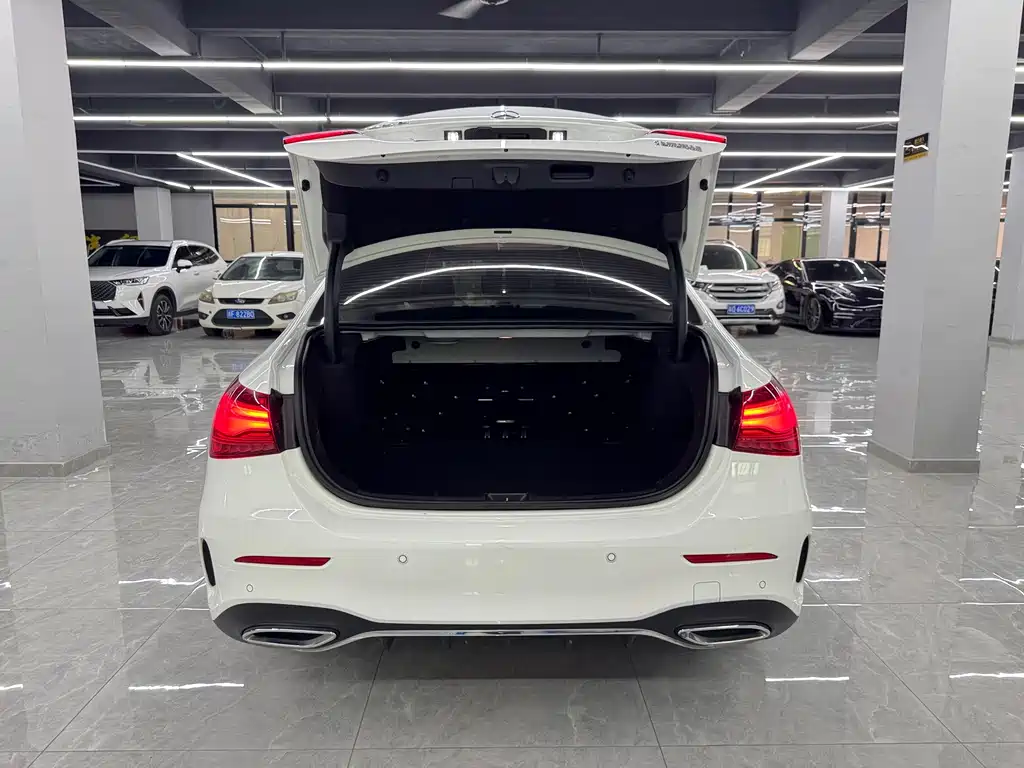 Mercedes-Benz A-Class 2023 — фото 15