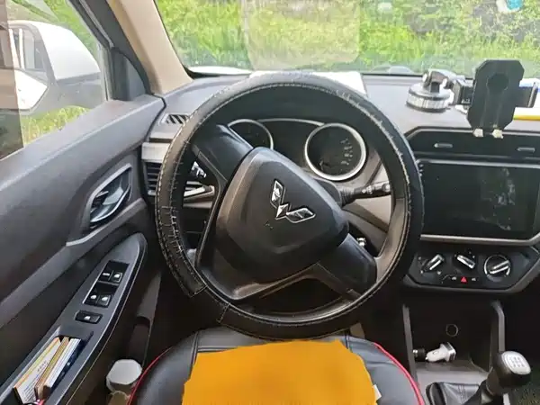Wuling Hongguang 2019