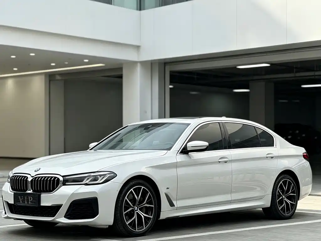 BMW 5 Series 2022