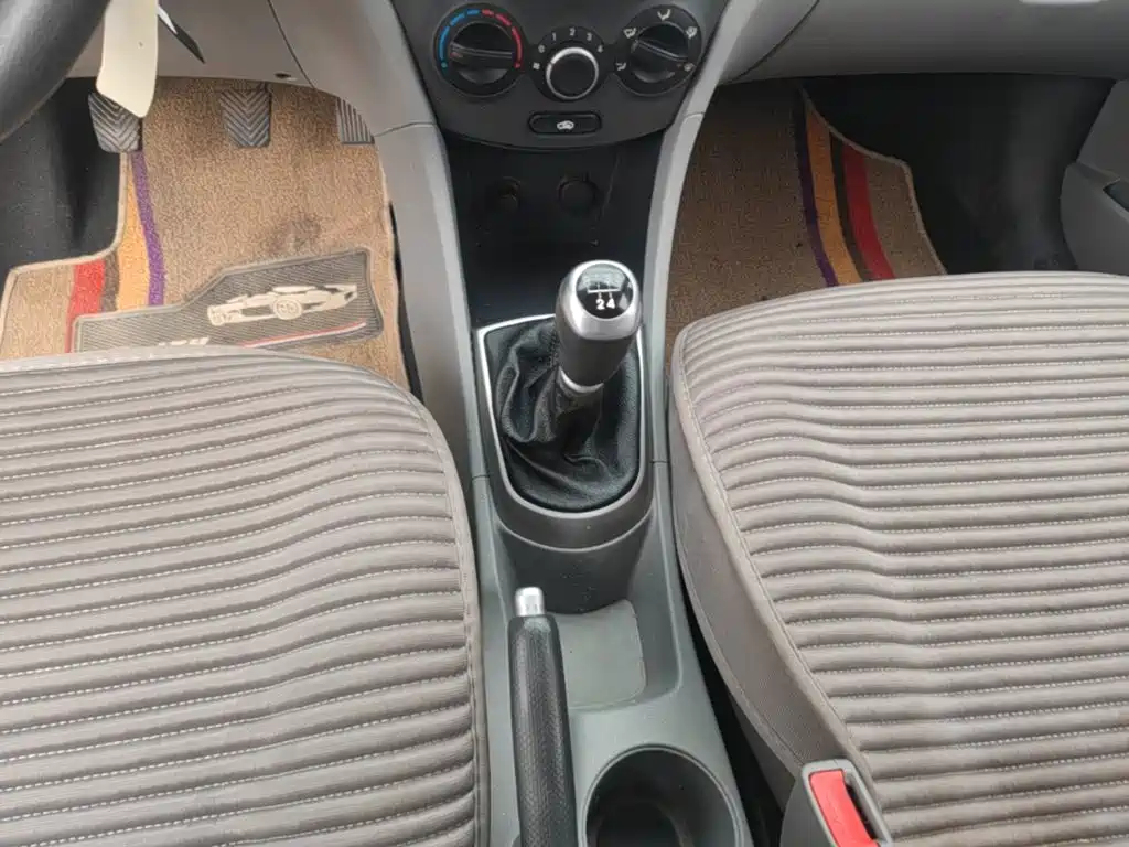 Hyundai Verna 2016 — фото 14