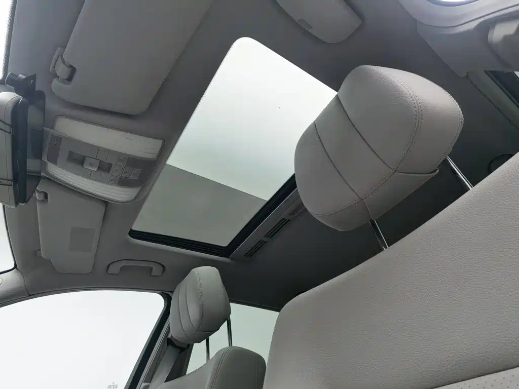 Mercedes-Benz E-Class 2013 — фото 14