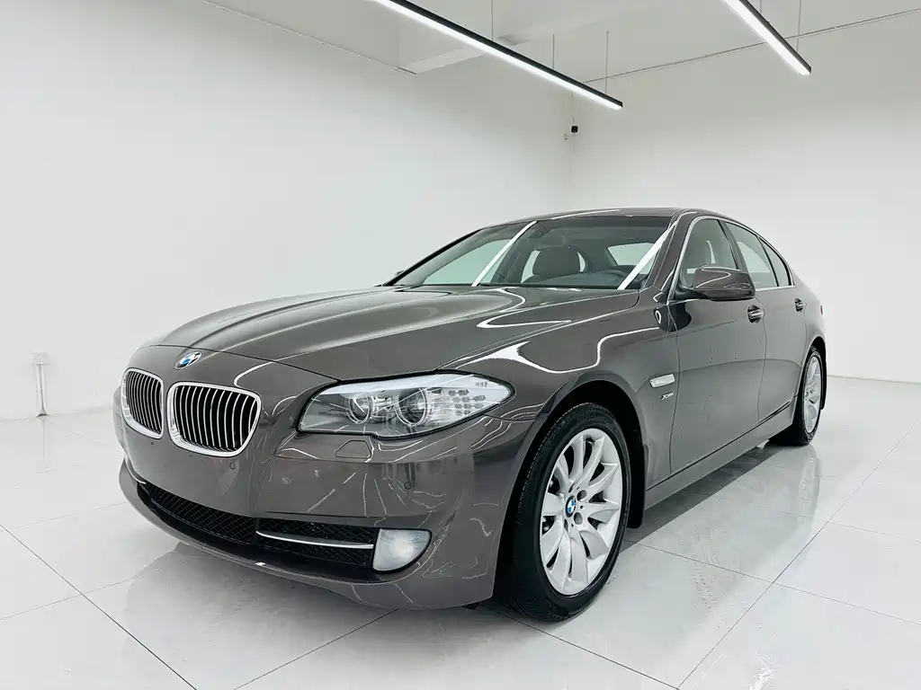 BMW 5 Series 2012