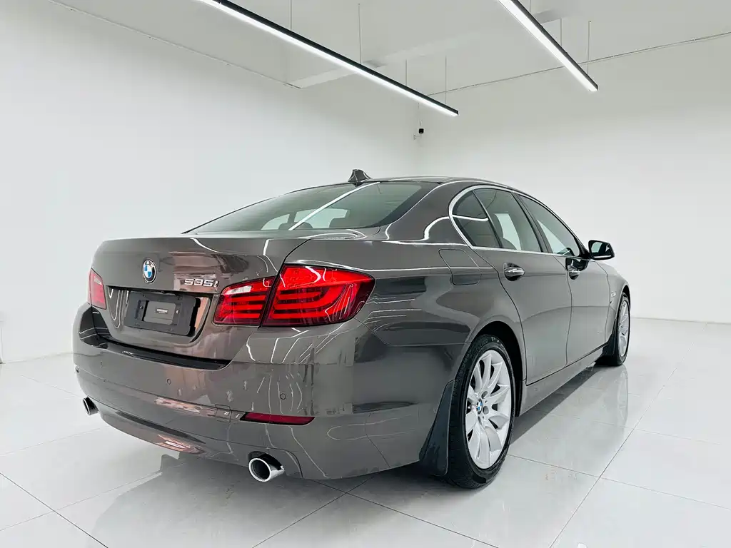 BMW 5 Series 2012